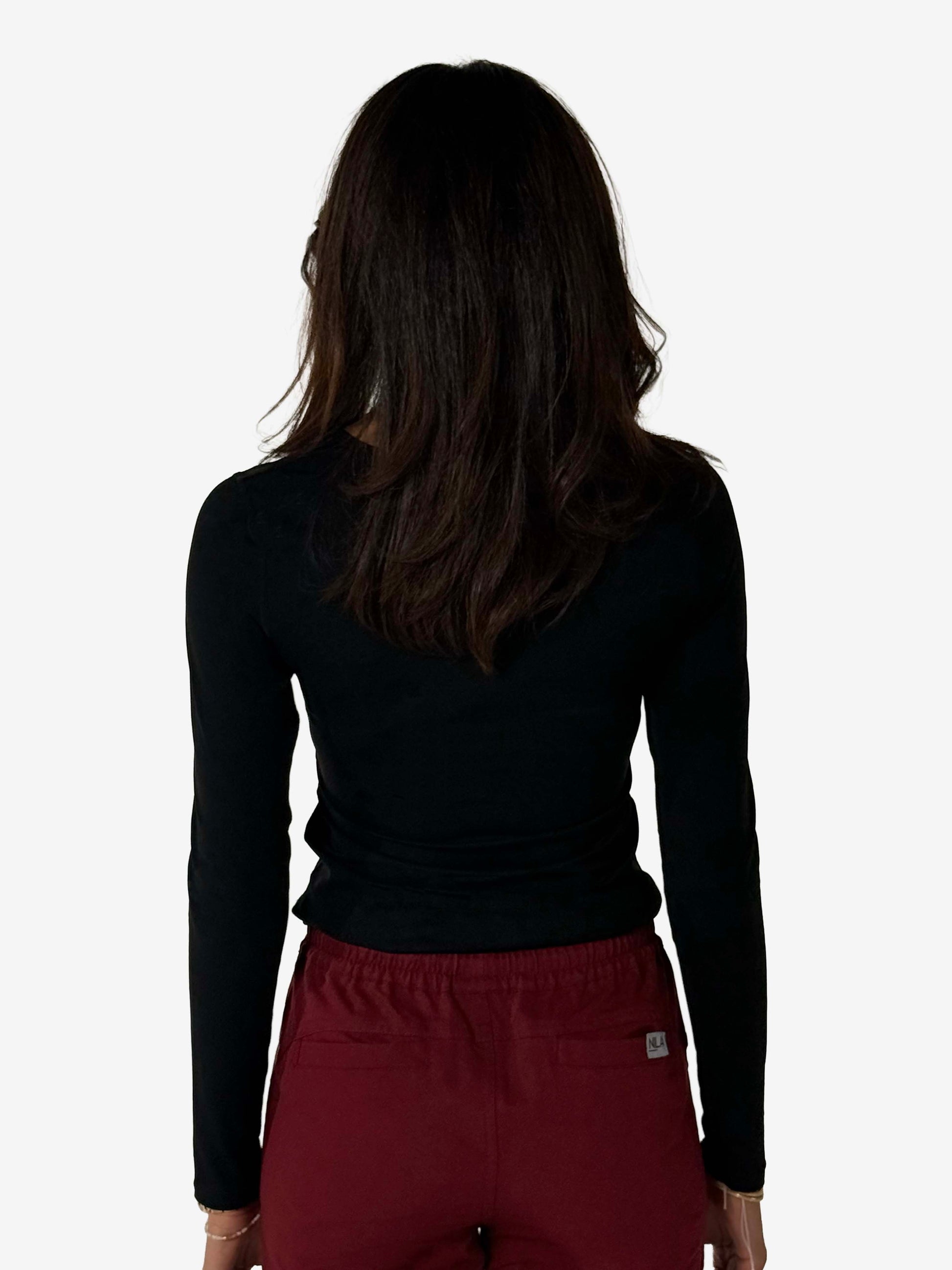 color:black